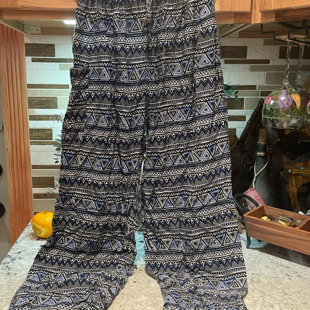 Women's Black and White Patterned Pants